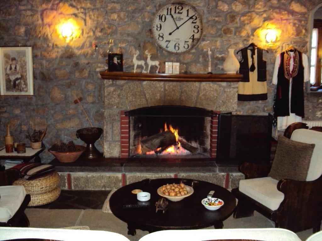 Guesthouse Karahalios Polydrosos Zewnętrze zdjęcie
