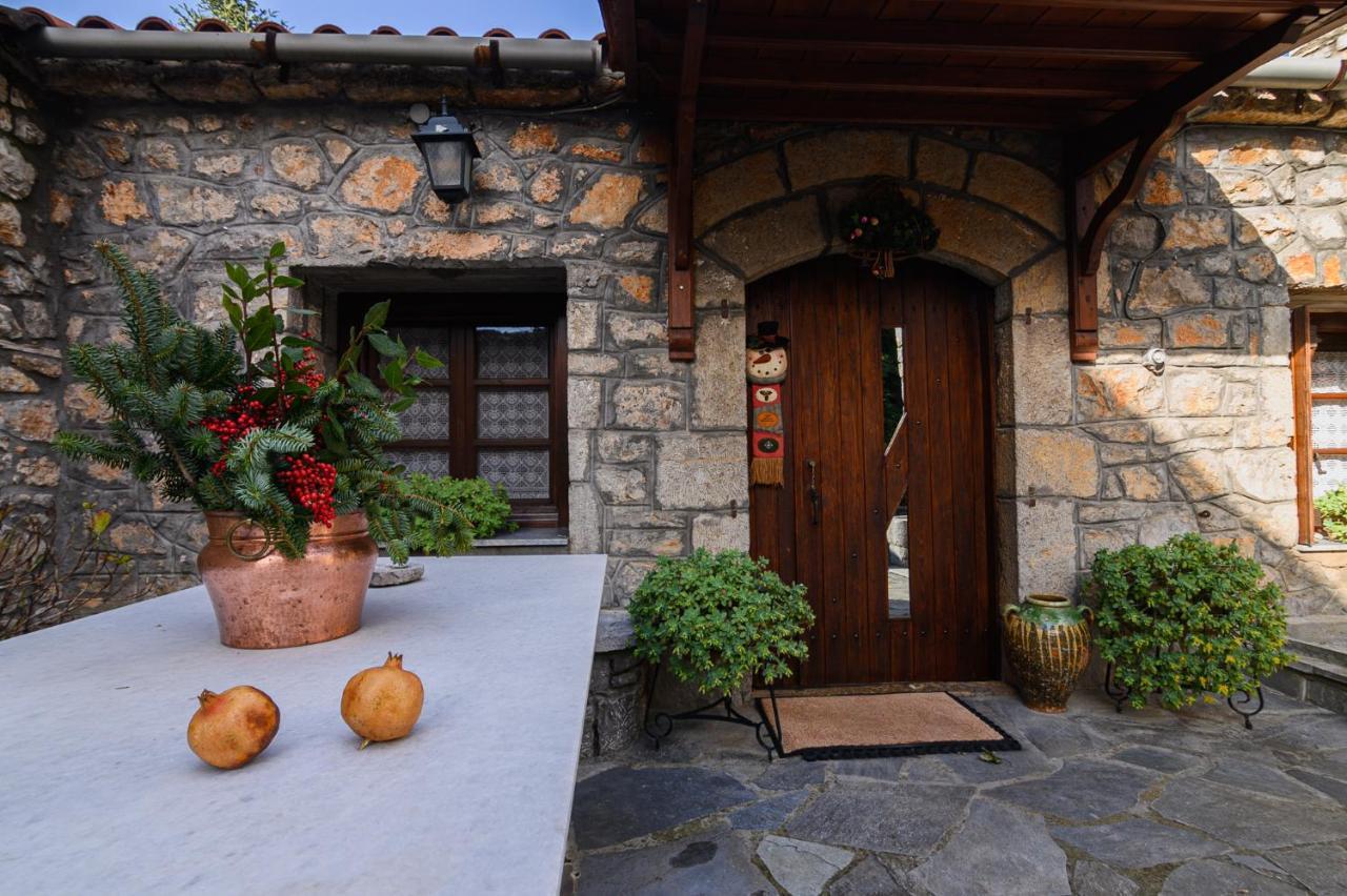 Guesthouse Karahalios Polydrosos Zewnętrze zdjęcie
